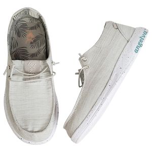 NWT Reef womens cushion coast slip on shoes grey canvas  lightweight comfort